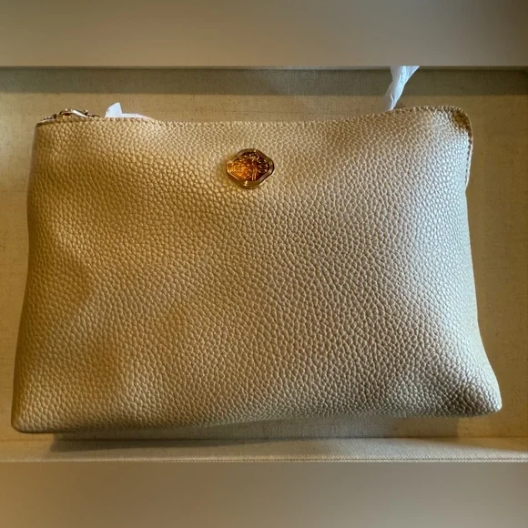 NEW Shiseido Vital Perfection Lifting & Firming Gift Set - Picture 2 of 15